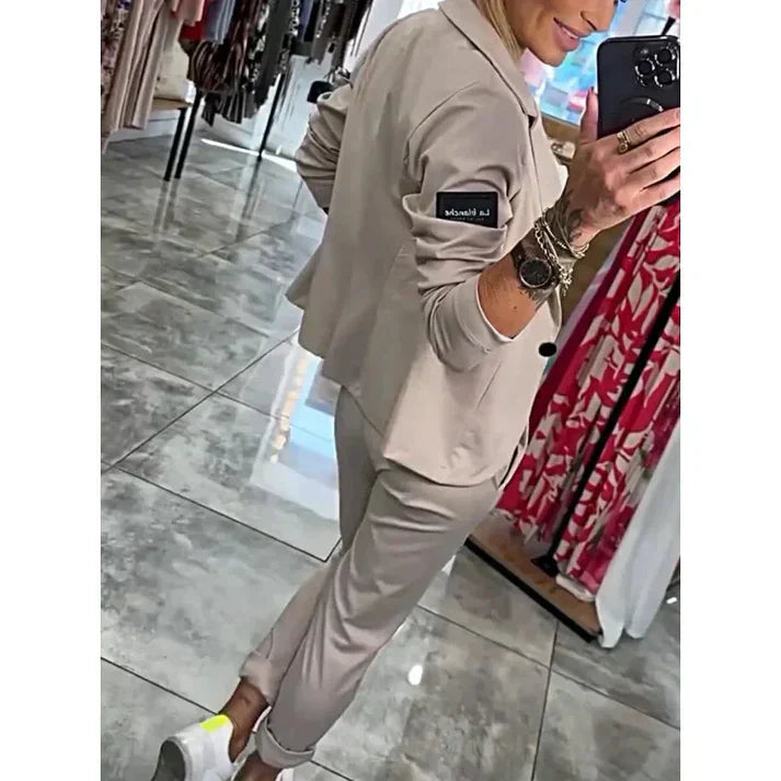 SENIA | Tweedelige set met zachte blazer & relaxte joggers