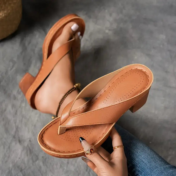 Monroe™ Orthopedische Slippers met Hak