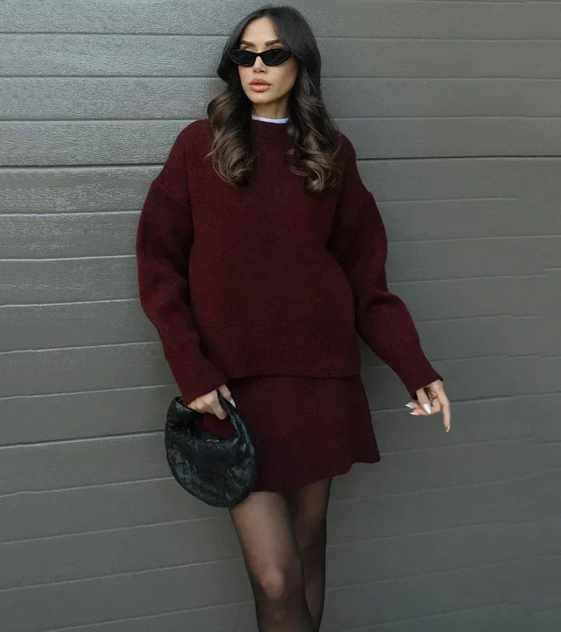 Velara | Gebreide set – oversized trui + minirok