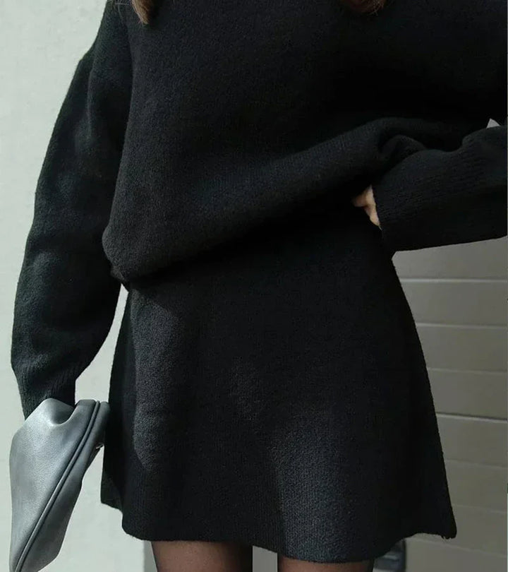 Velara | Gebreide set – oversized trui + minirok